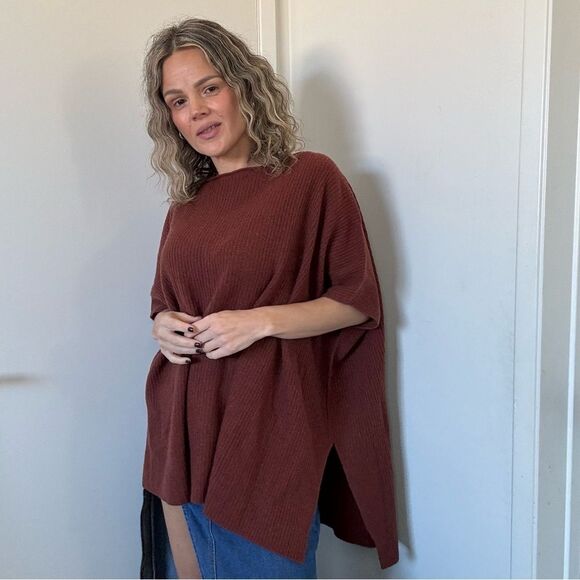 Vince Ribbed Cashmere Blend Poncho in Henna - Picture 8 of 15